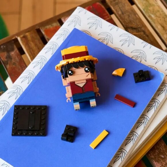 LEGO 40799 ONE PIECE BRICKHEADZ MONKEY D. LUFFY New NIB in Hand - Picture 7 of 13